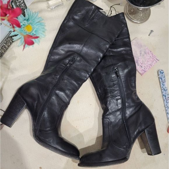 Genuine leather chunky heel boots 7.5 Tall Boots. - Picture 2 of 9